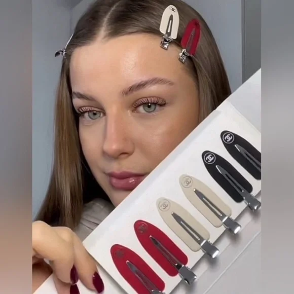 NEW Chanel Hair Clips Set of 6 Red Cream & Black - Picture 2 of 4
